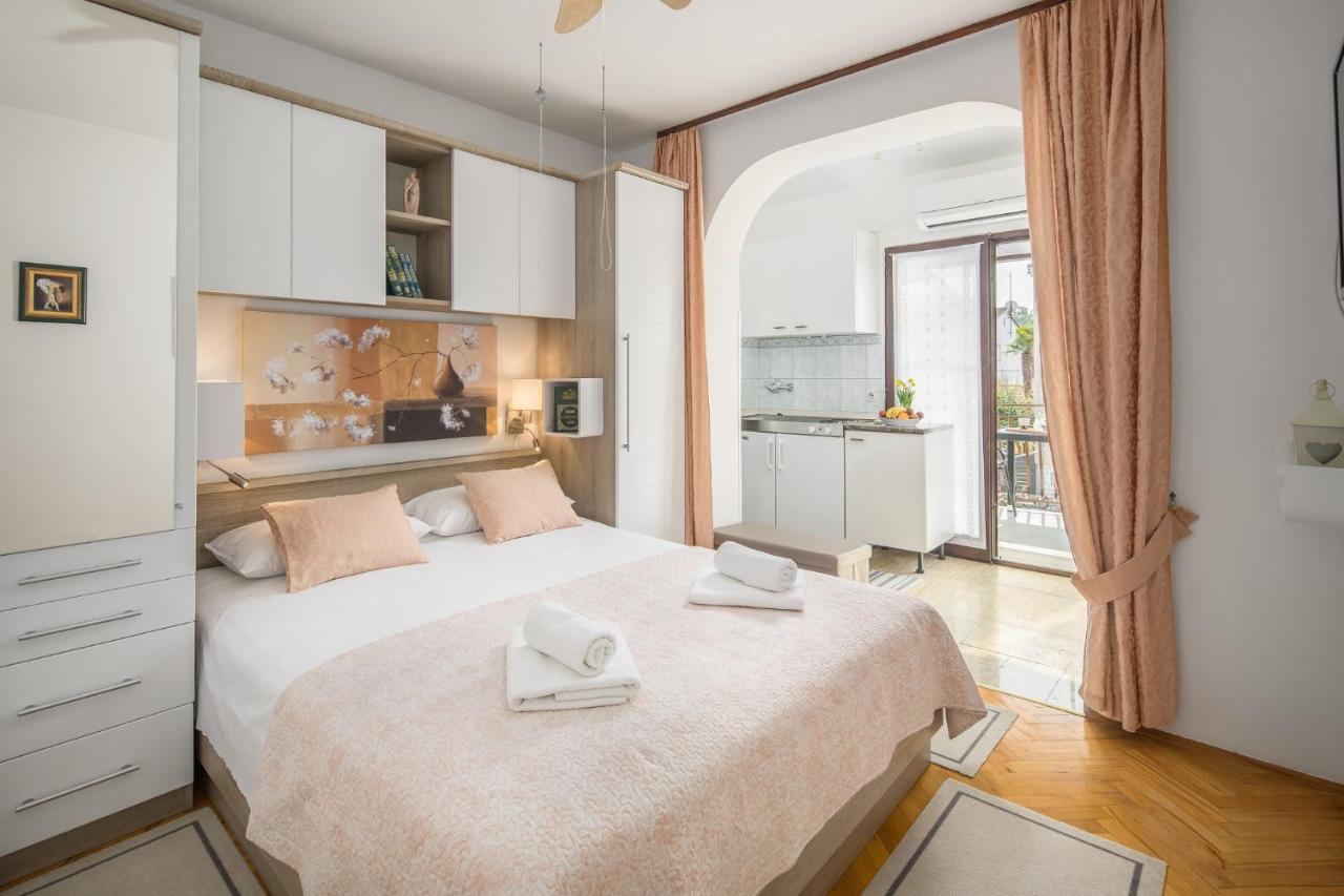 Apartments Villa Katana Πόρετς Εξωτερικό φωτογραφία