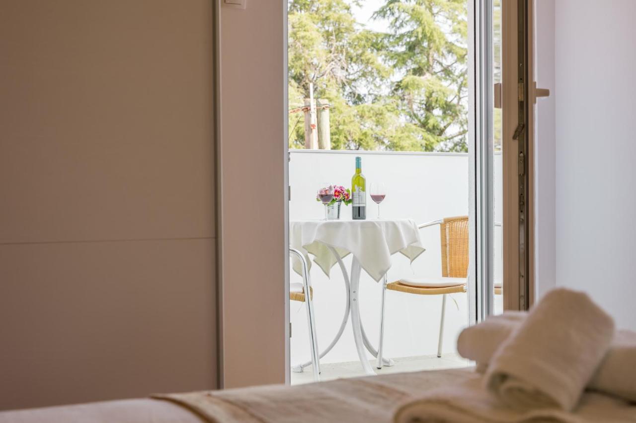Apartments Villa Katana Πόρετς Εξωτερικό φωτογραφία
