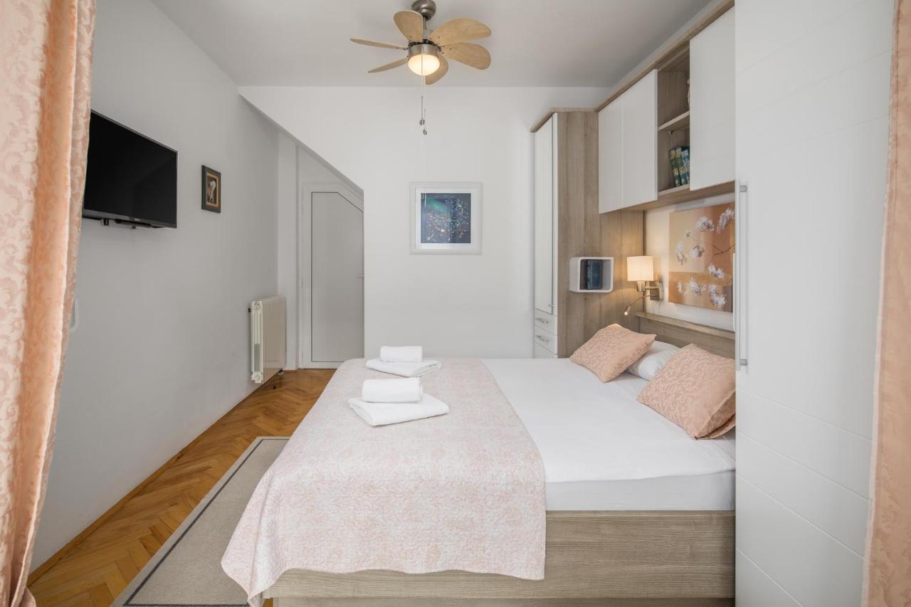 Apartments Villa Katana Πόρετς Εξωτερικό φωτογραφία