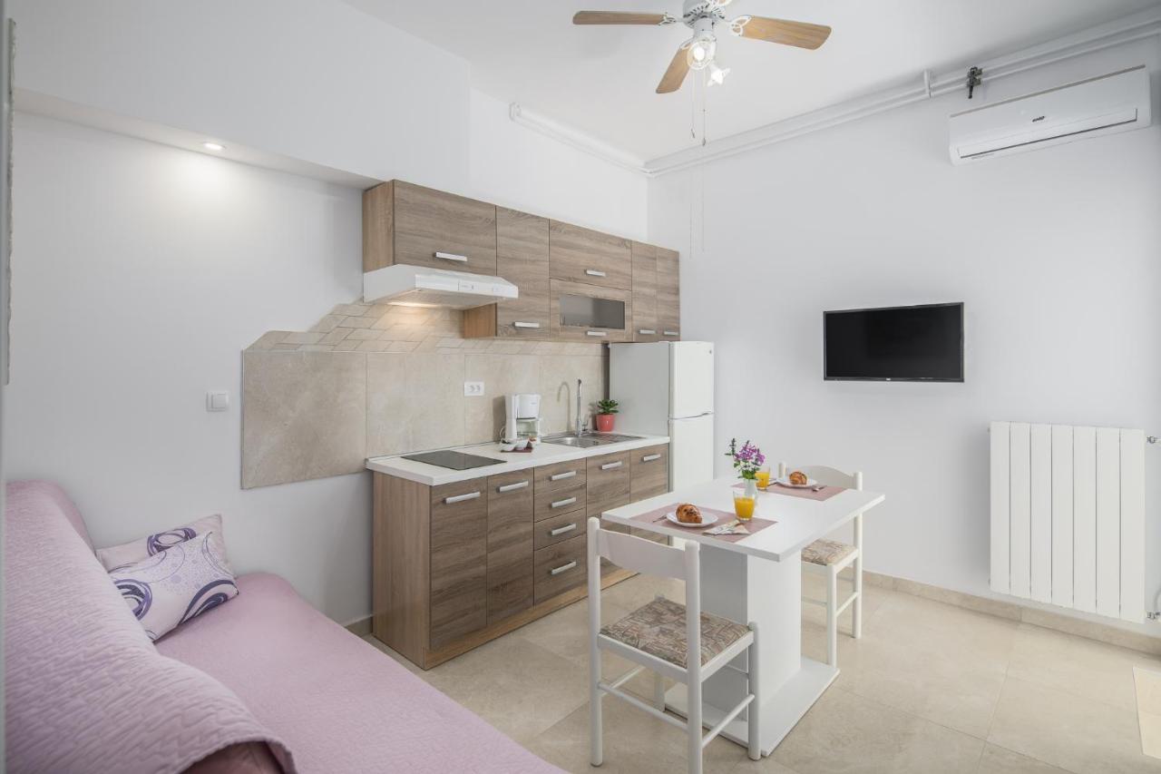 Apartments Villa Katana Πόρετς Εξωτερικό φωτογραφία