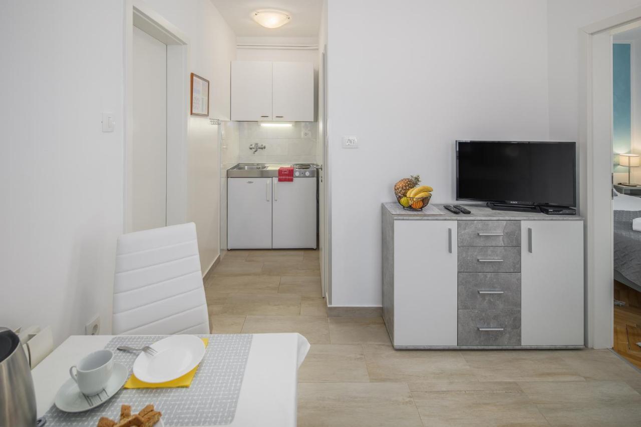 Apartments Villa Katana Πόρετς Εξωτερικό φωτογραφία