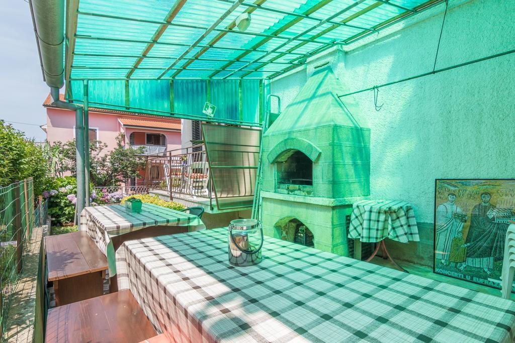 Apartments Villa Katana Πόρετς Εξωτερικό φωτογραφία