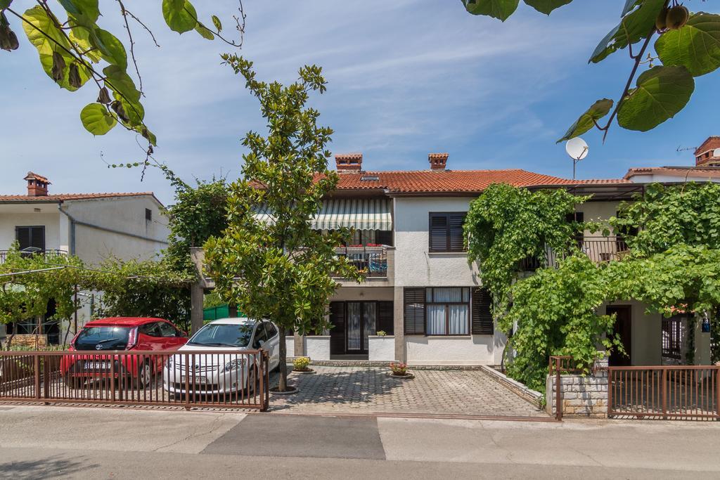 Apartments Villa Katana Πόρετς Εξωτερικό φωτογραφία