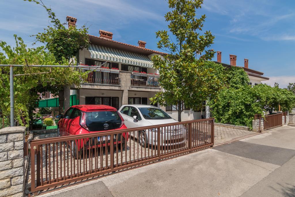 Apartments Villa Katana Πόρετς Εξωτερικό φωτογραφία